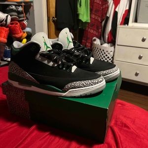 PINE GREEN JORDAN 3s, SIZE 14
